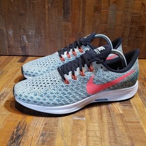 Nike Women's Zoom Pegasus 35 Sneakers